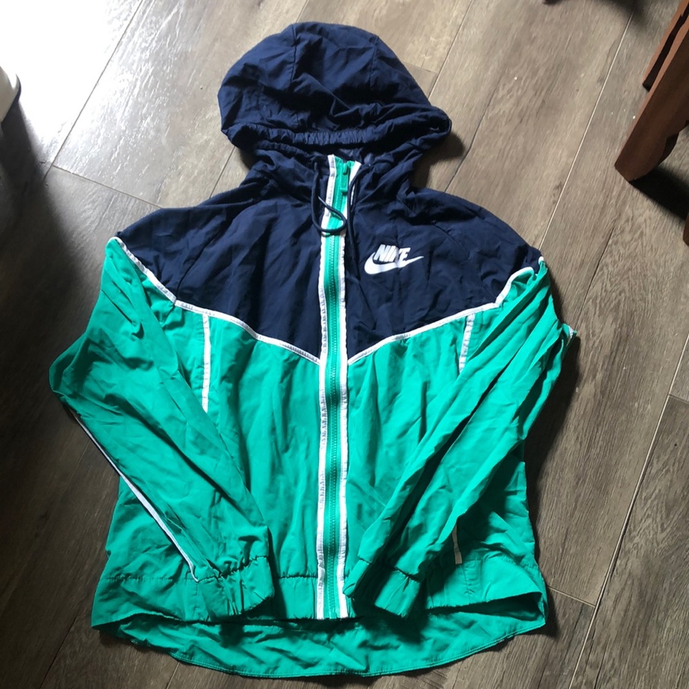 Nike Two-Toned Windbreaker (size M)